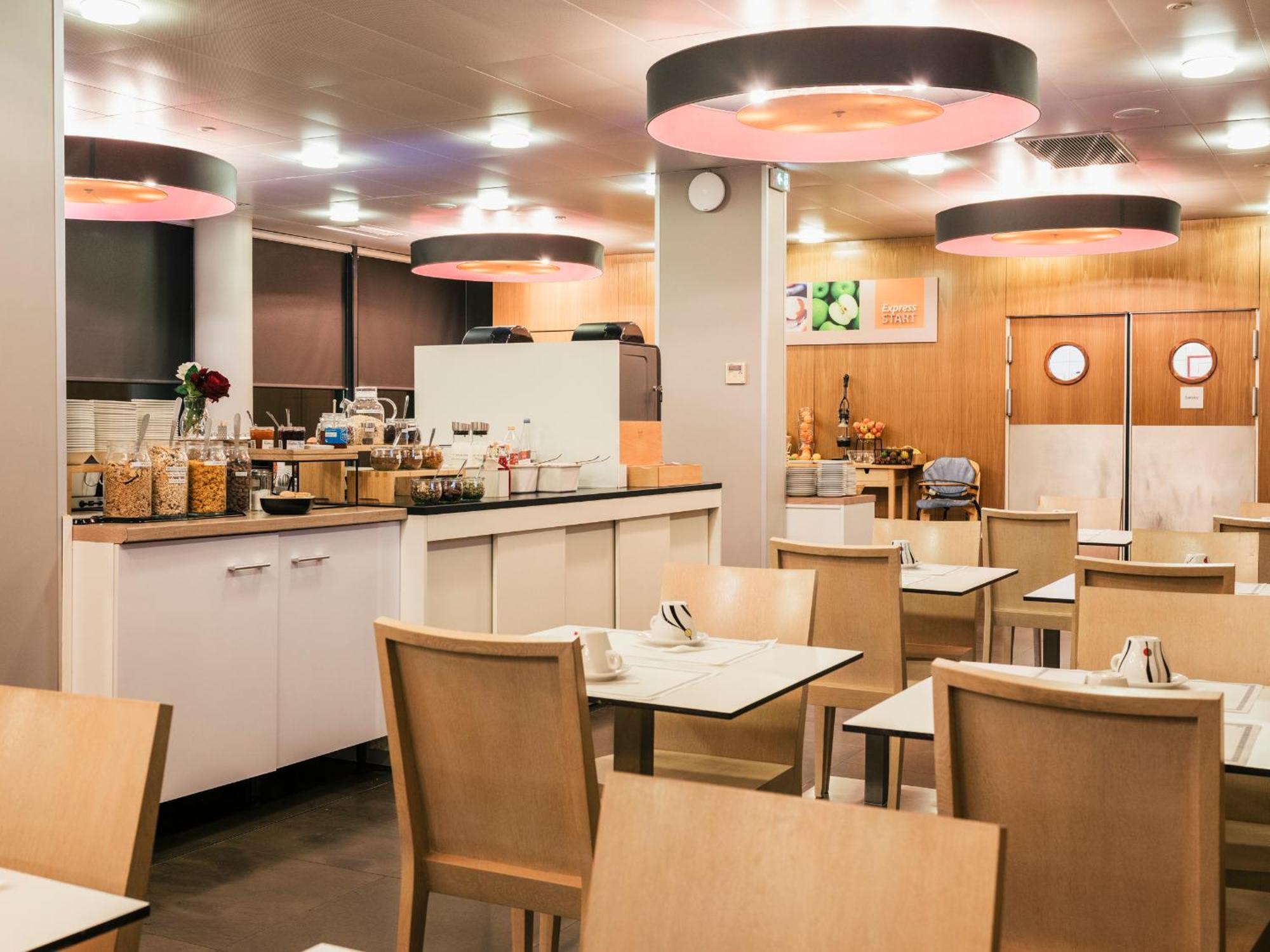 Holiday Inn Express Saint-Nazaire By Ihg Ngoại thất bức ảnh
